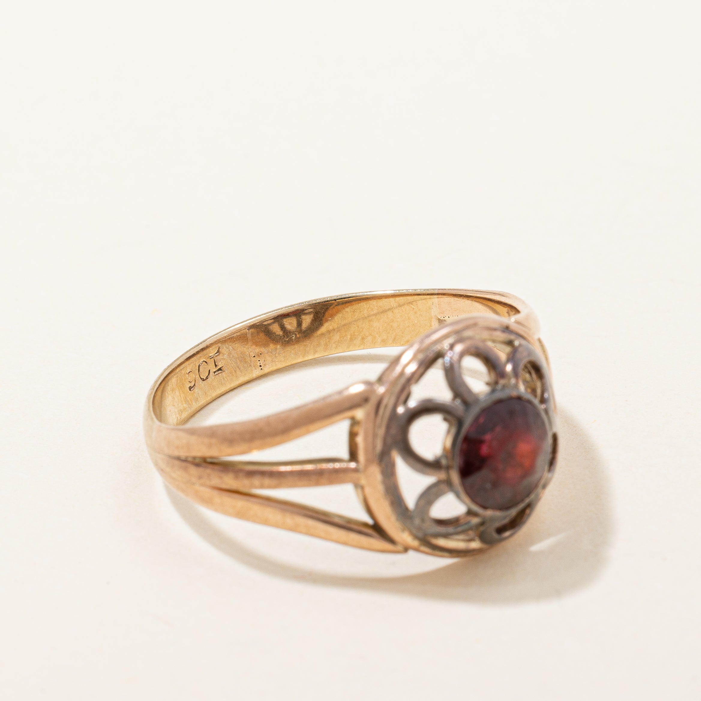 Garnet Cocktail Ring | 0.85ct | SZ 8.5 |