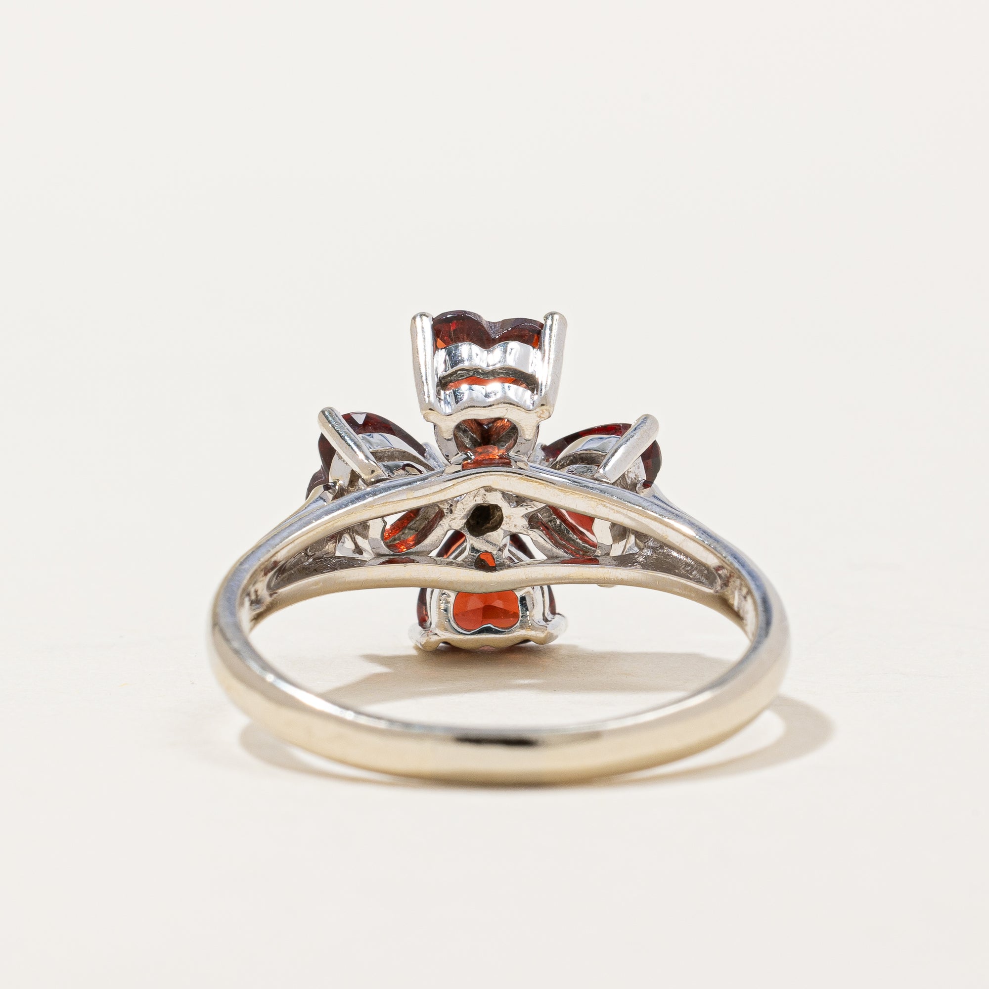 Garnet Heart & Diamond Ring | 1.80ctw, 0.02ct | SZ 7.5 |