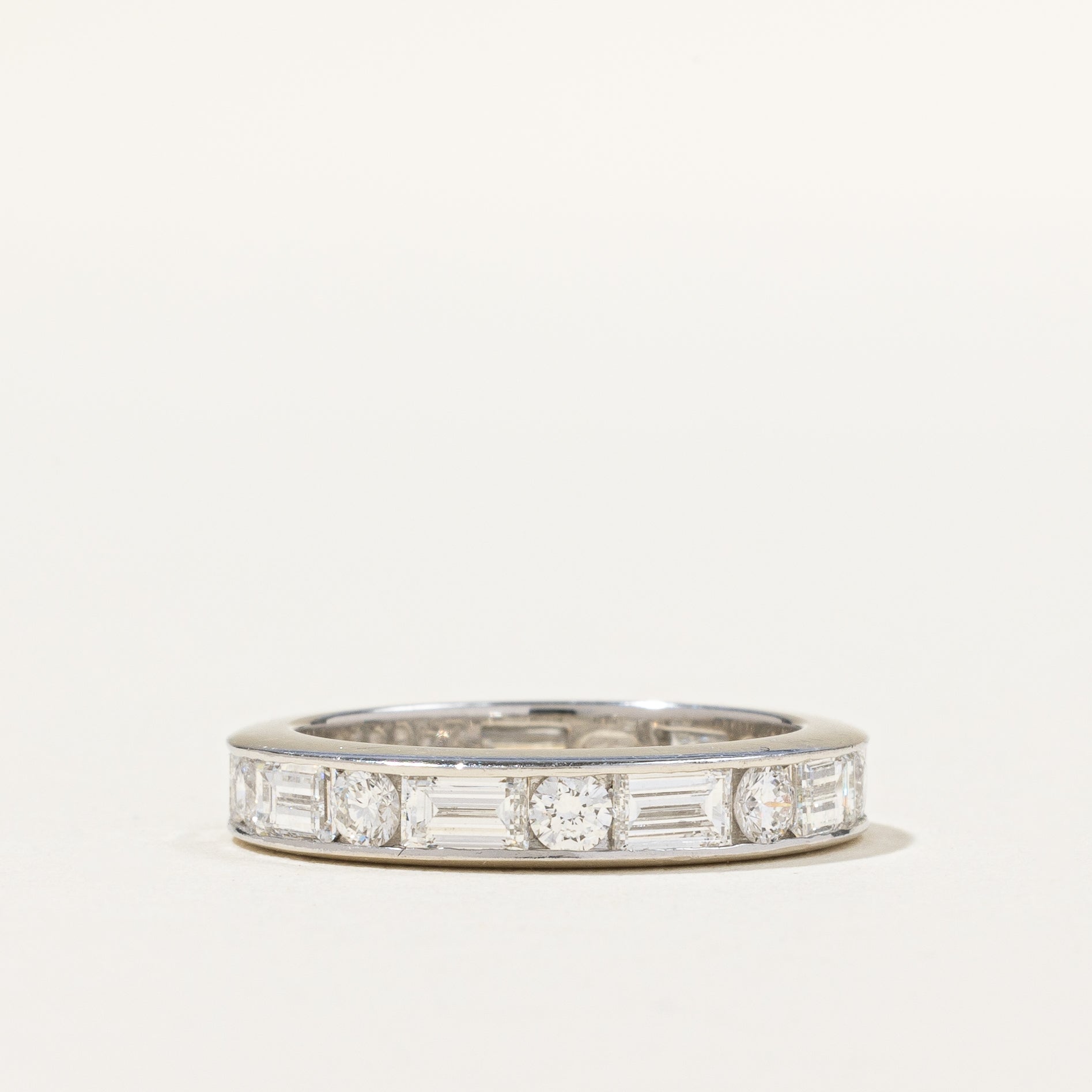 'Harry Winston' Diamond Ring | 1.75ctw | SZ 4 |