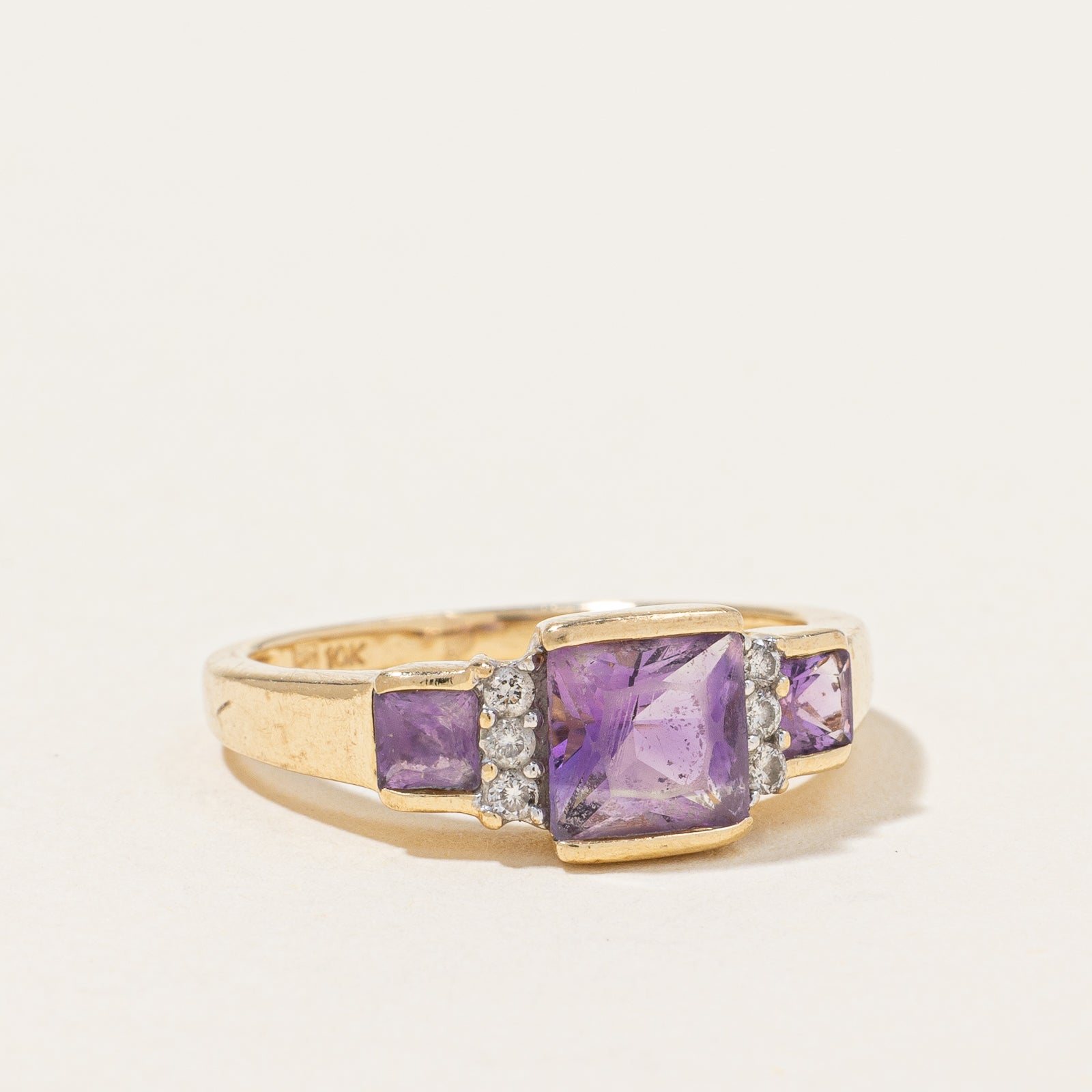 Amethyst & Diamond Ring | 1.00ctw, 0.09ctw | SZ 5.75 |