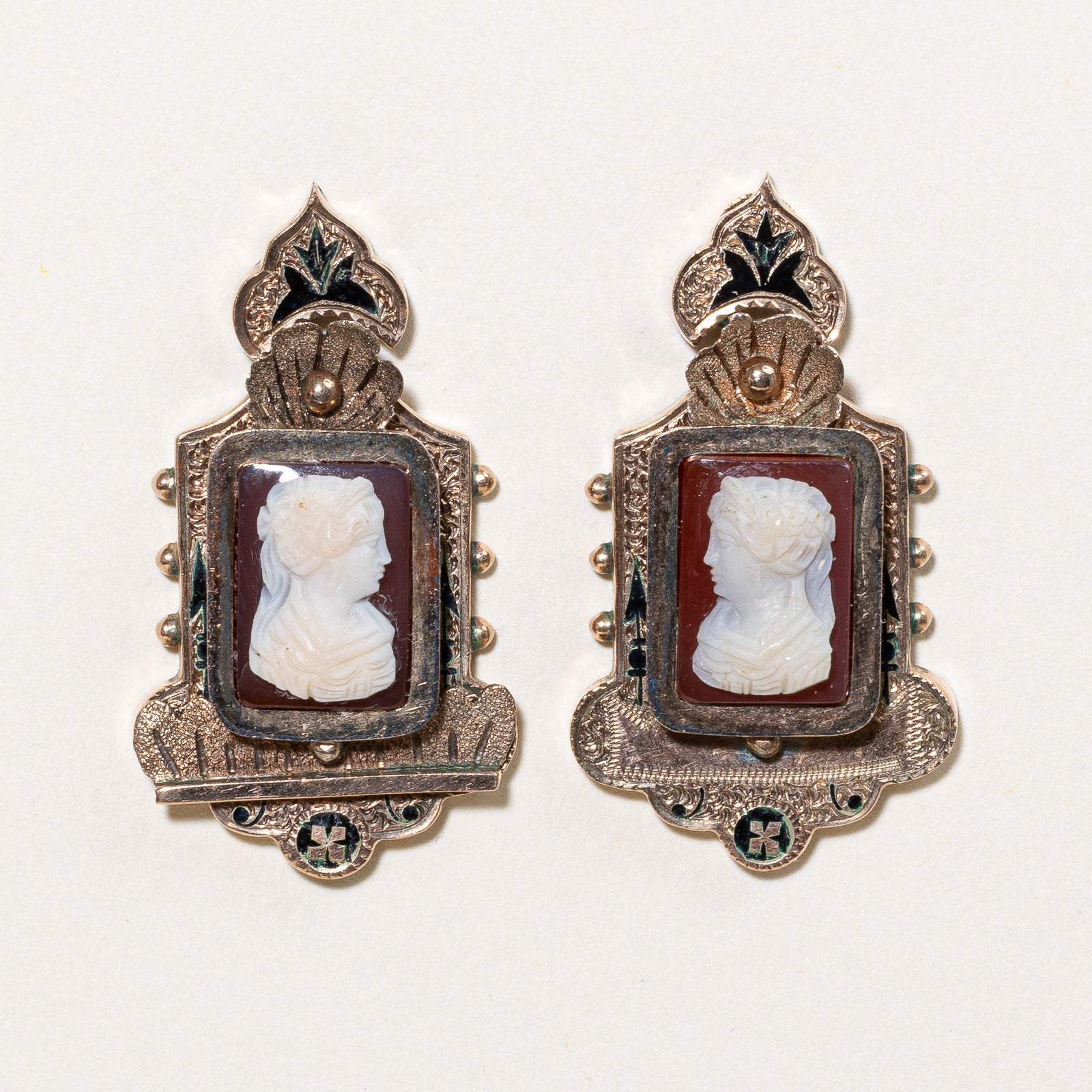 Antique Cameo Agate Earrings | 6.50ctw |
