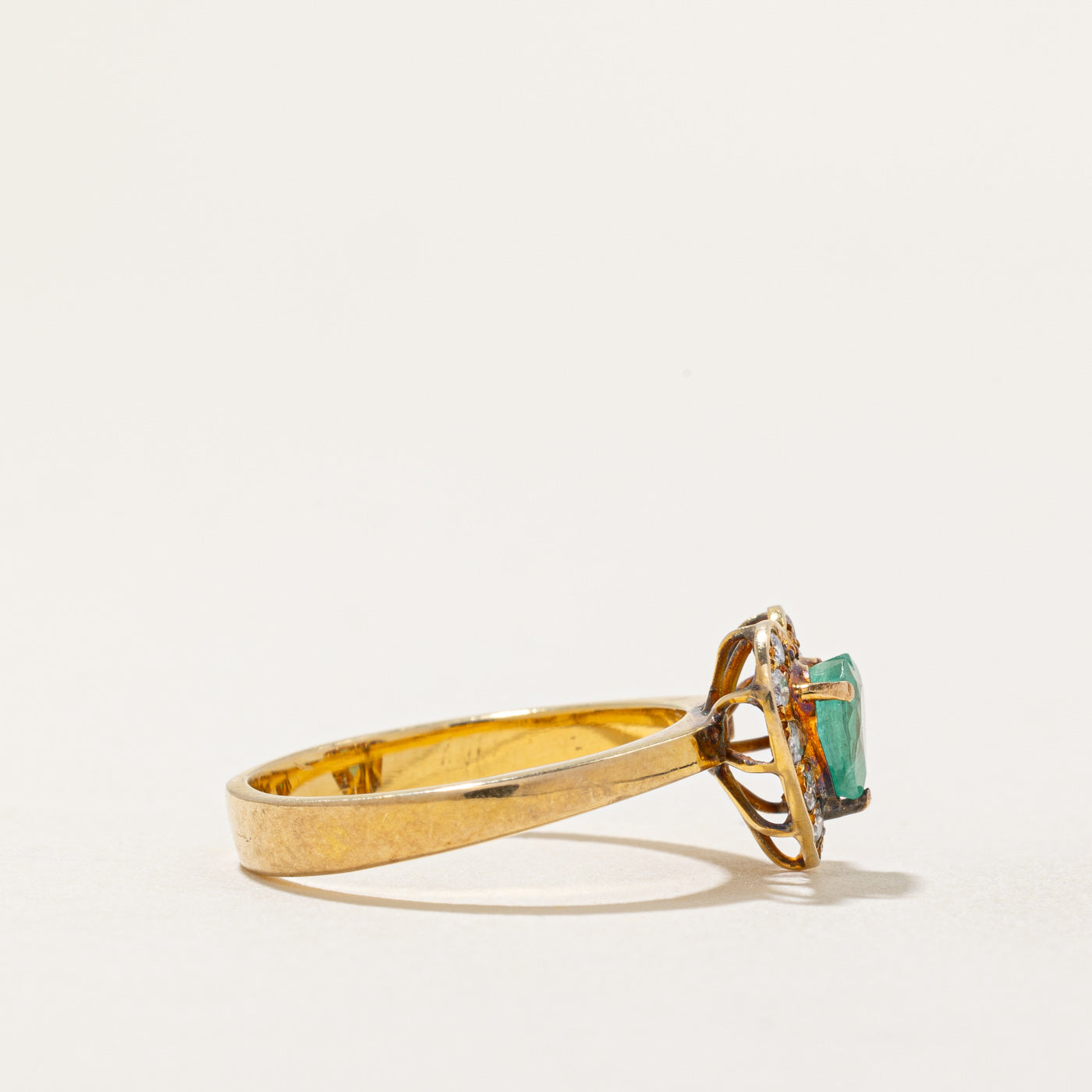 Emerald & Diamond Heart Ring | 0.50ct, 0.10ctw | SZ 4.75 |