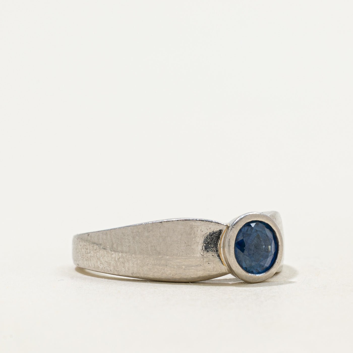 Bague solitaire en platine et saphir | Taille 5,5 | 