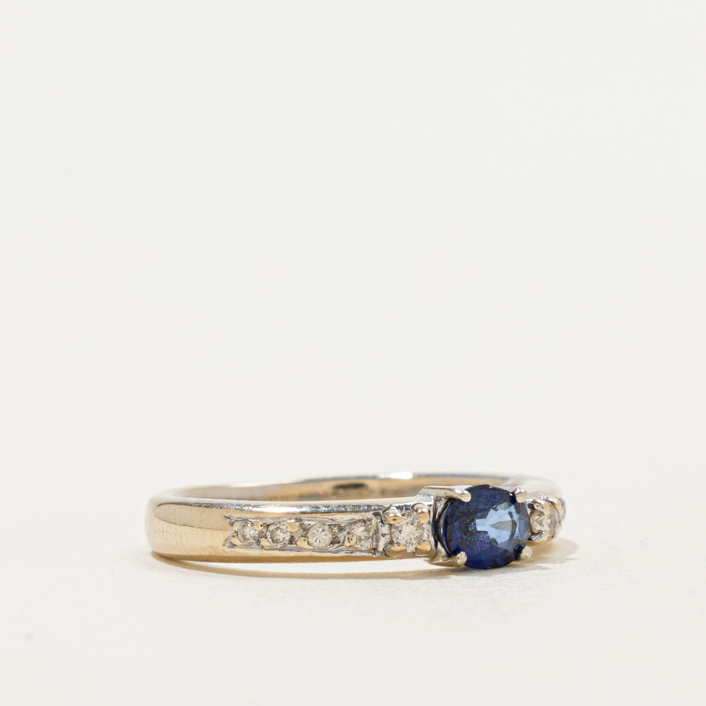 18k East West Sapphire & Diamond Accented Ring | 0.20ct, 0.08ctw | SZ 4.75 |