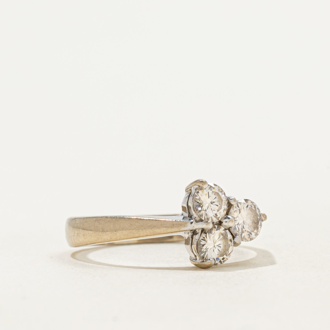 Bague trilogie trois diamants | 0,60 ct | Taille 6 | 