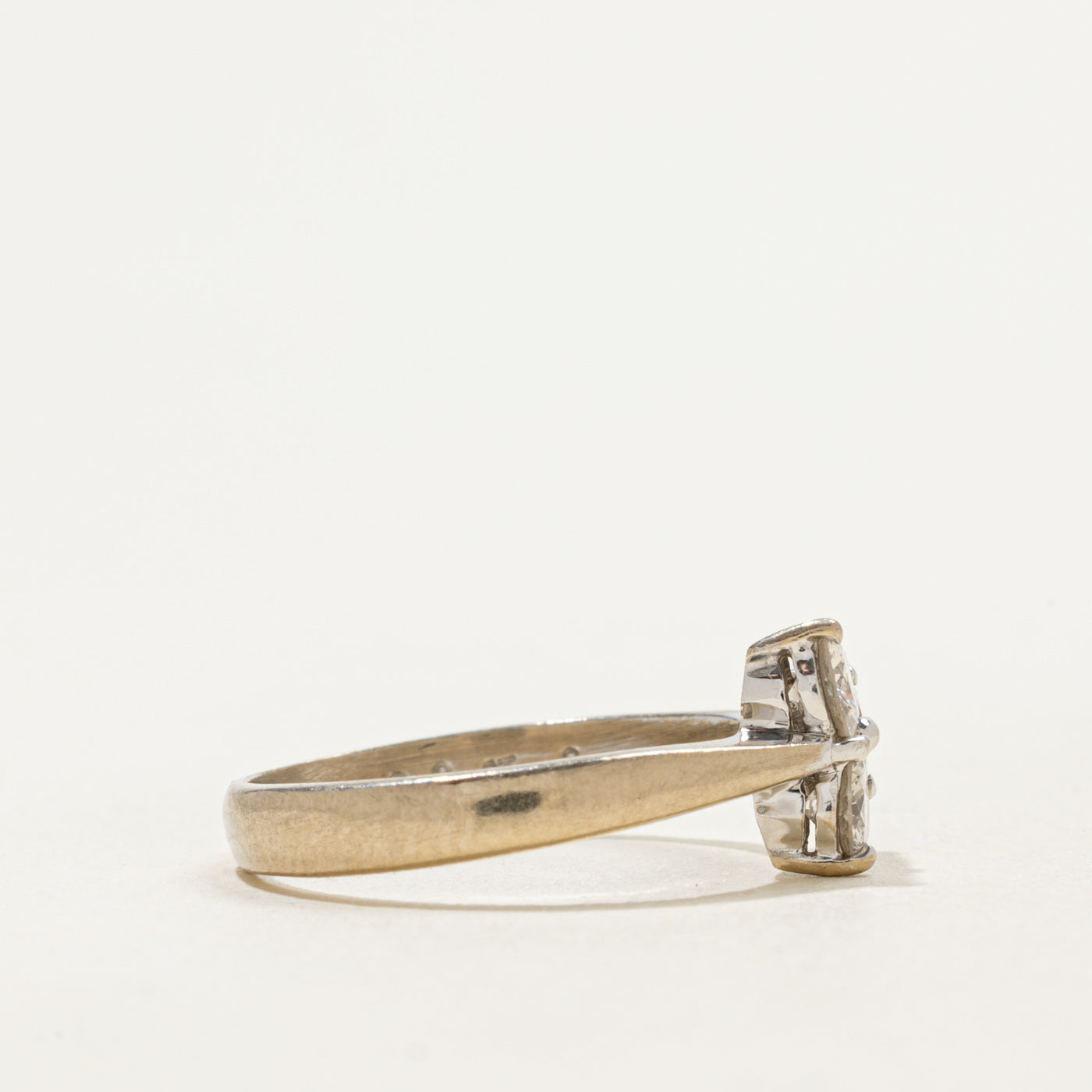 Bague trilogie trois diamants | 0,60 ct | Taille 6 | 