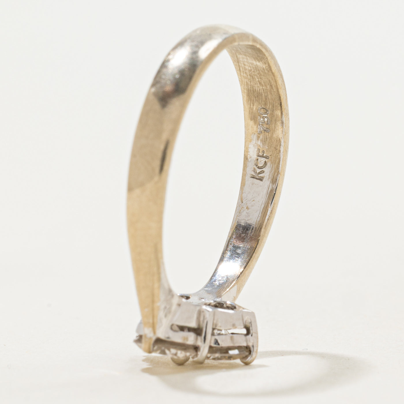 Bague trilogie trois diamants | 0,60 ct | Taille 6 | 