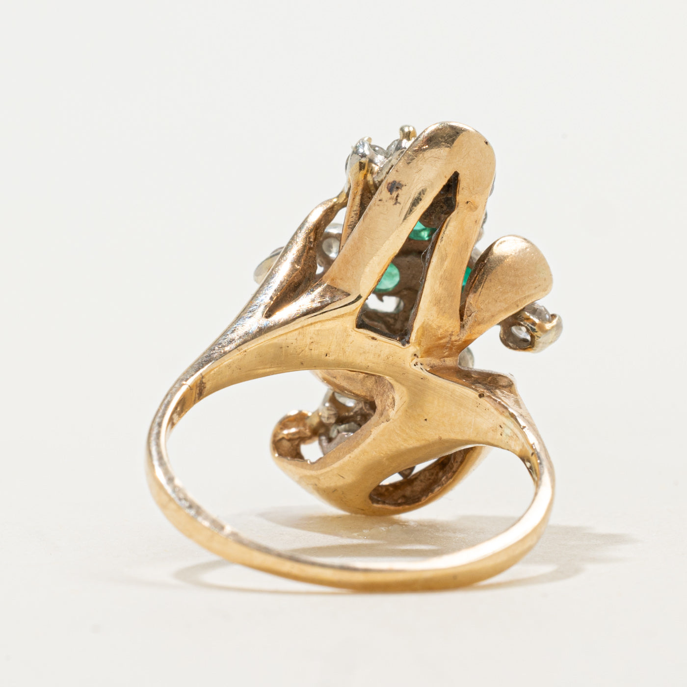 Bague cocktail spirale en diamants et émeraudes | 0,80 ct, 0,40 ct | Taille 6 | 