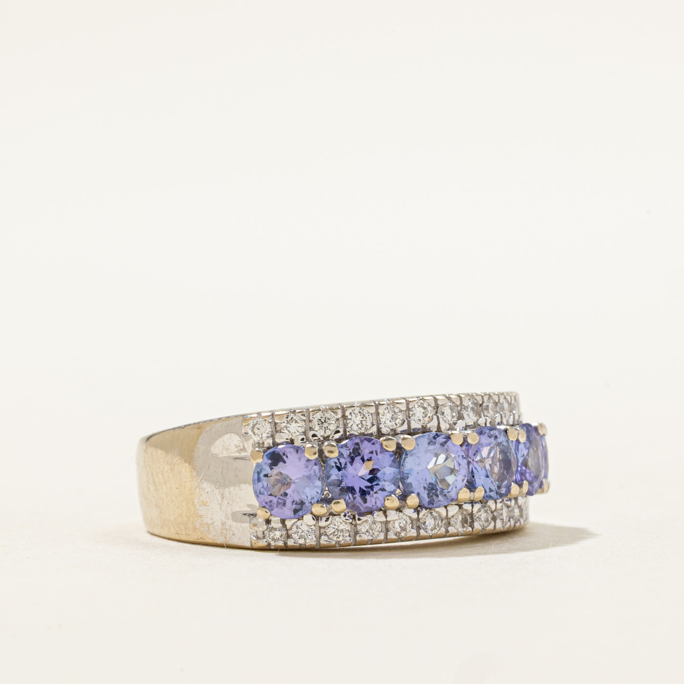 Bague cocktail en tanzanite et diamants | 1,32 ct, 0,26 ct | Taille 6,75 | 