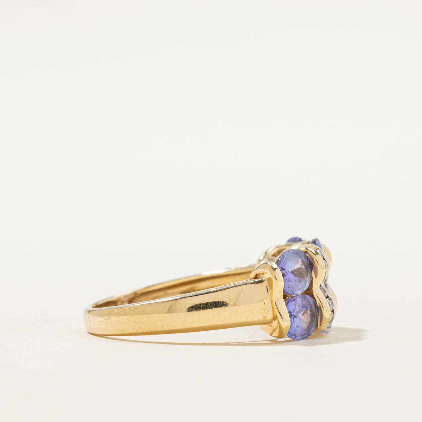 Bague en tanzanite et diamants | 2,50 ct, 0,10 ct | Taille 7 | 