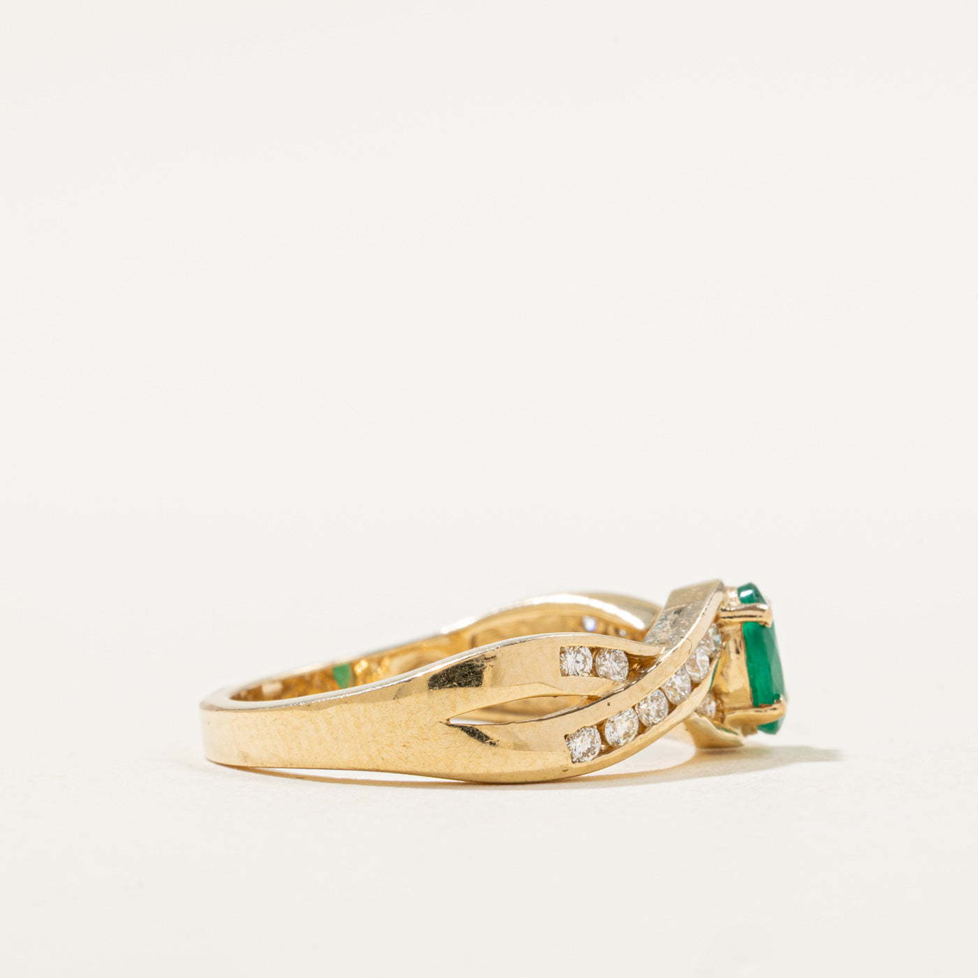 Effy' Diamond & Emerald Ring | 0.27ctw, 0.44ct | SZ 7 |