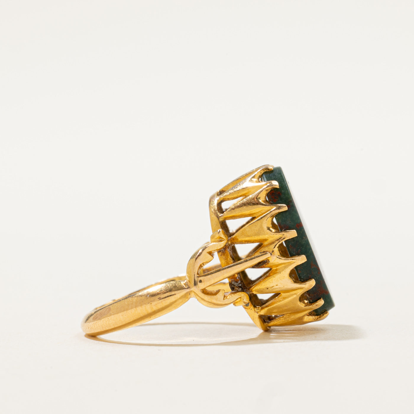 Antique Bloodstone Cocktail Ring | 4.00 ct | SZ 4.5 |
