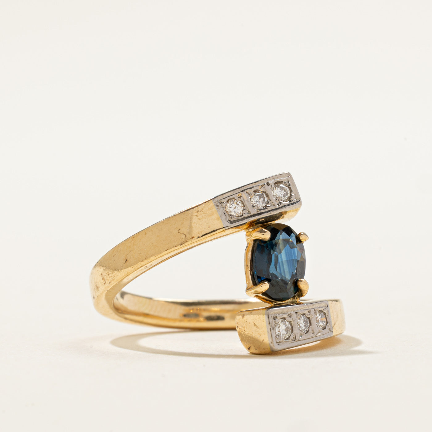 Bague sertie de diamants et de saphirs | 0,12 ct au total, 1,00 ct | Taille 6,5 | 