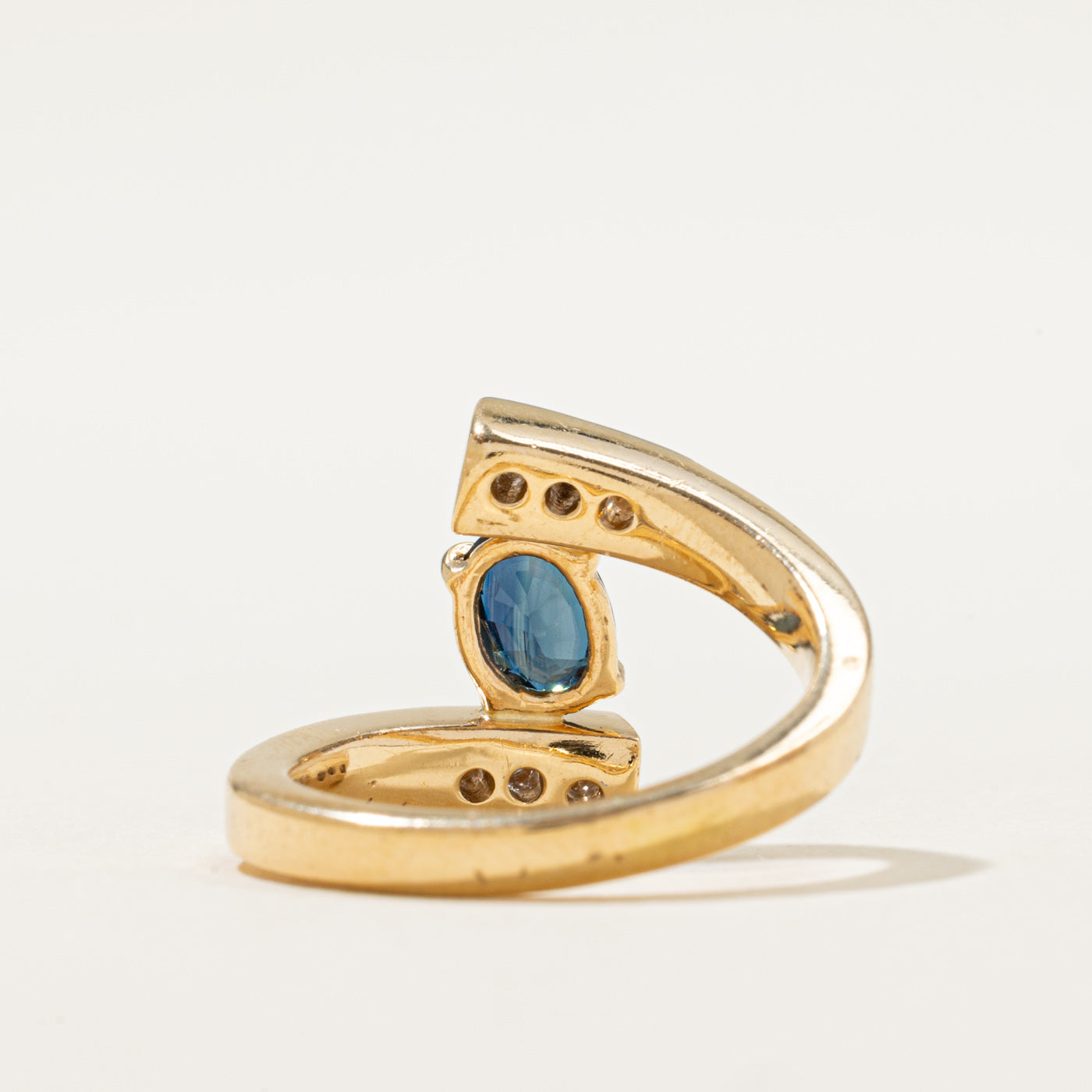 Bague sertie de diamants et de saphirs | 0,12 ct au total, 1,00 ct | Taille 6,5 | 