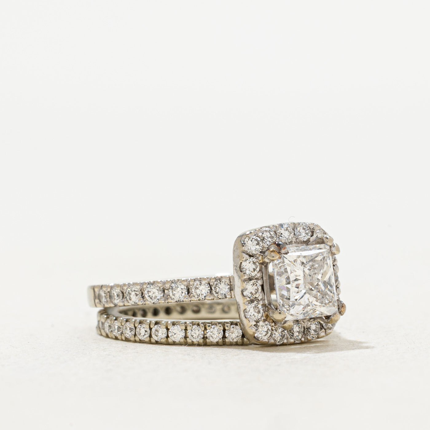 Ensemble de mariage Princesse Halo Diamant | 1,68 ctw, taille 3 |