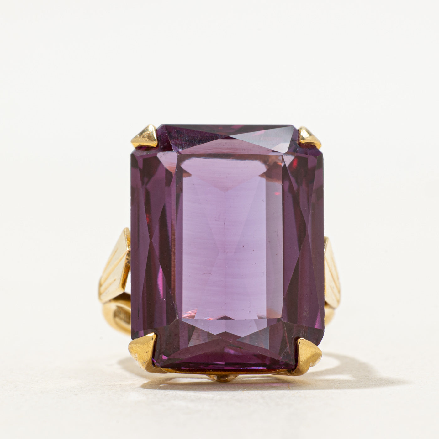 Synthetic Purple Sapphire Cocktail Ring | 26.00ctw | SZ 7.25 |