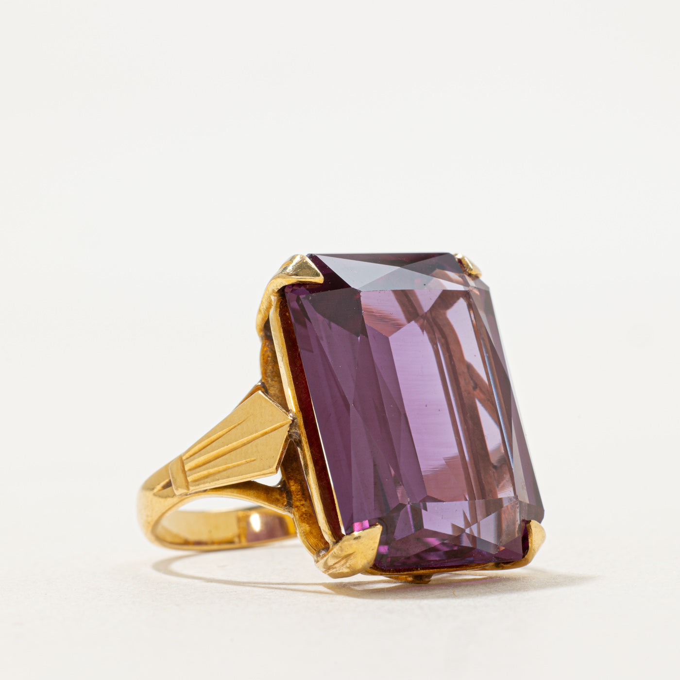 Synthetic Purple Sapphire Cocktail Ring | 26.00ctw | SZ 7.25 |