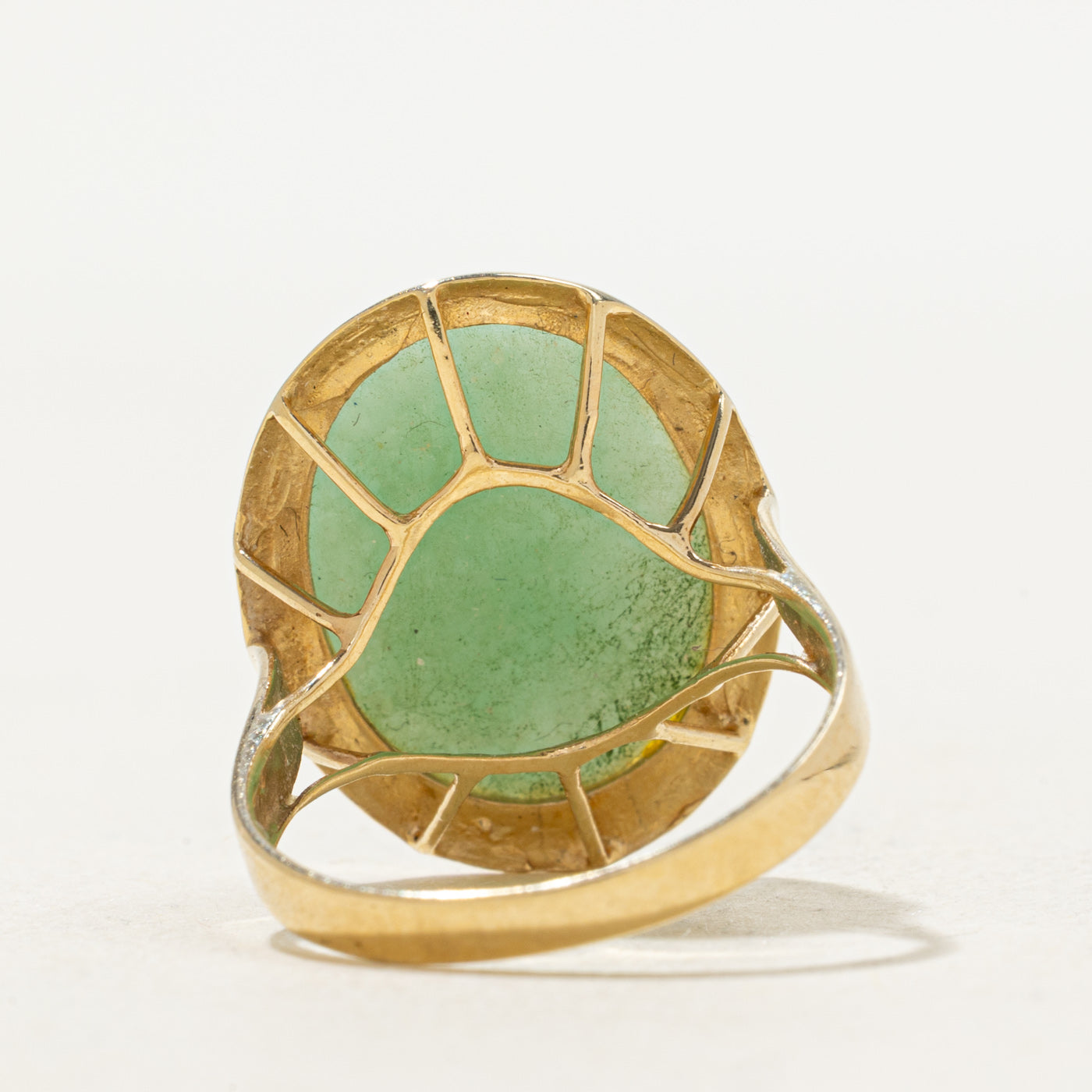 Bague cocktail en jadéite | 10,60 ct | Taille 6,75 |