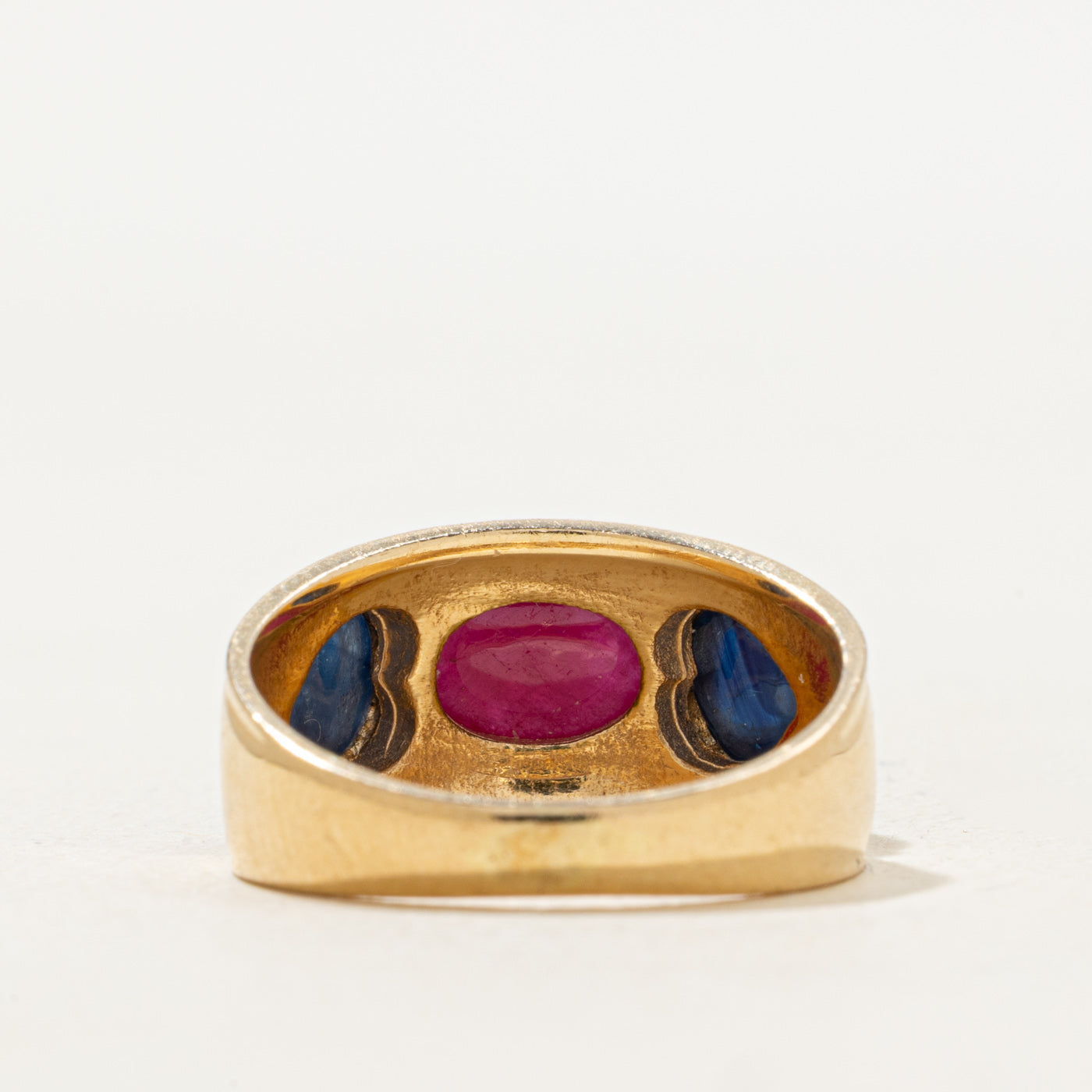 Bague trois pierres saphir et rubis | 2,20 ct au total, 1,25 ct | Taille 5,75 |