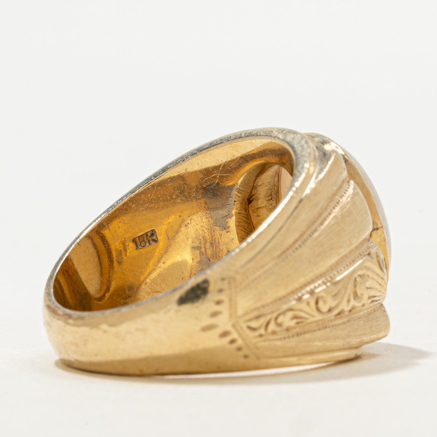 Bague cocktail en opale sertie clos et gravée | 3,00 ct | Taille 10 |