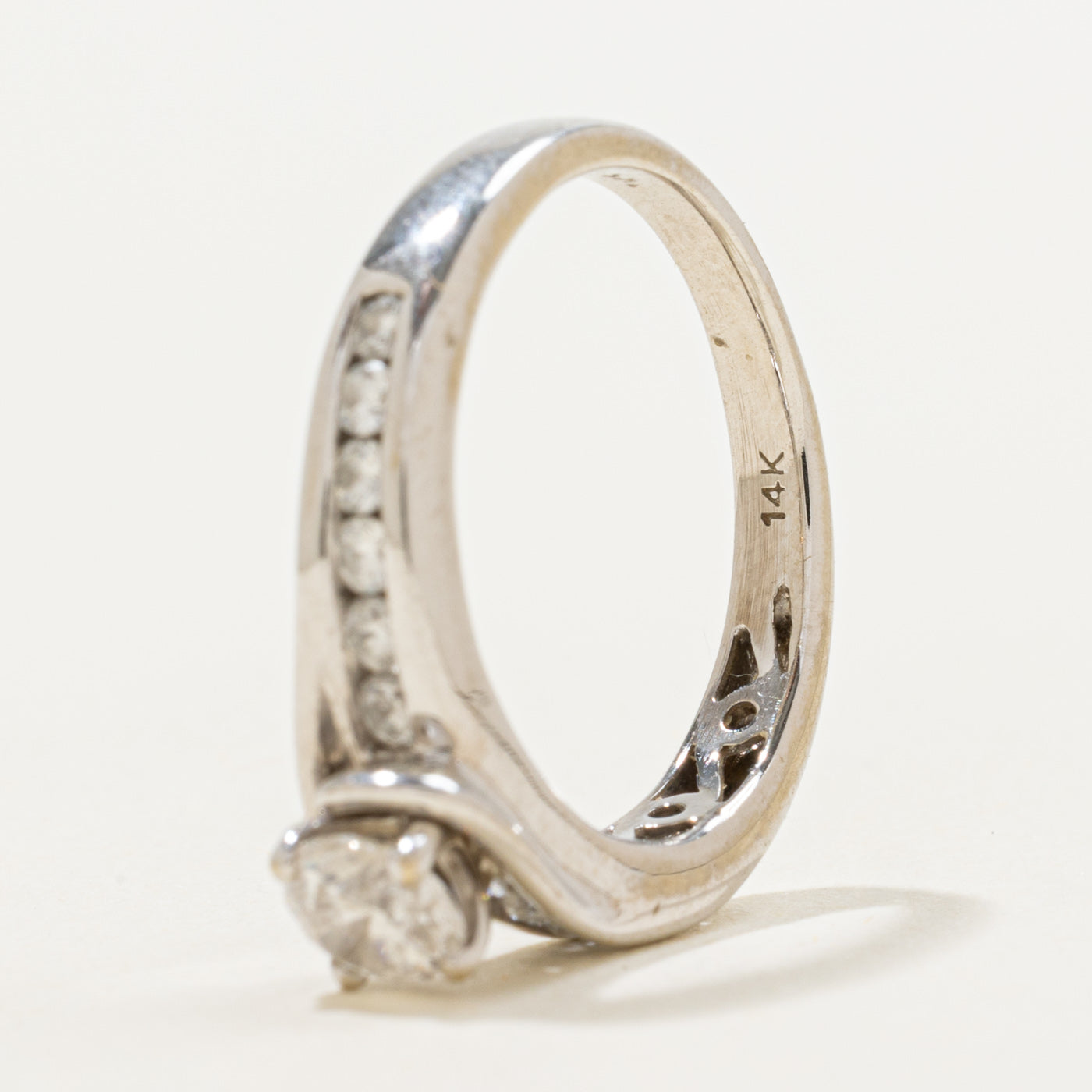 Bague de fiançailles sertie de diamants en canal | 0,57 ct | Taille 6 | 