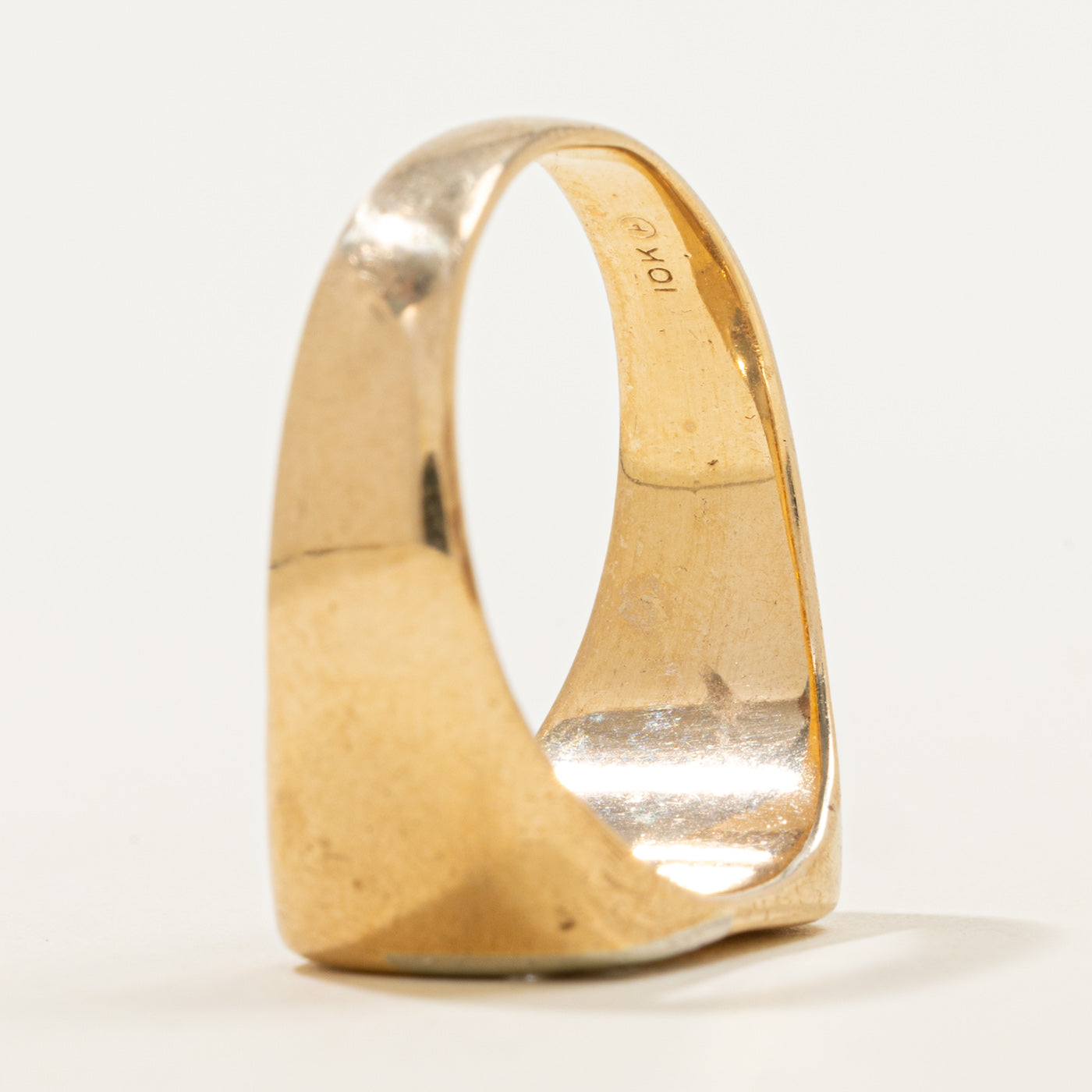 Diamond Signet Ring | 0.02ctw | SZ 11 |