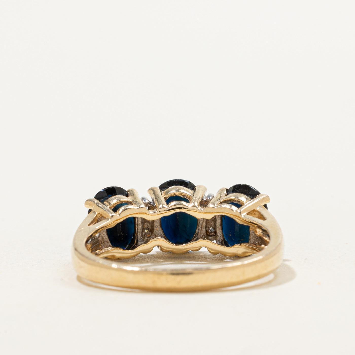 Sapphire & Diamond 14k Ring | 3.0ctw, 0.02ctw | SZ 6.5 |