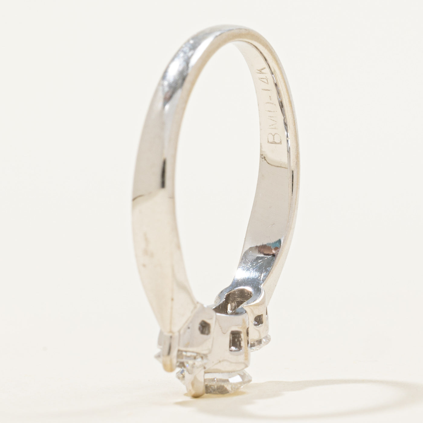 Bague trois diamants | 0,77 ct au total | Taille 6,5 | 