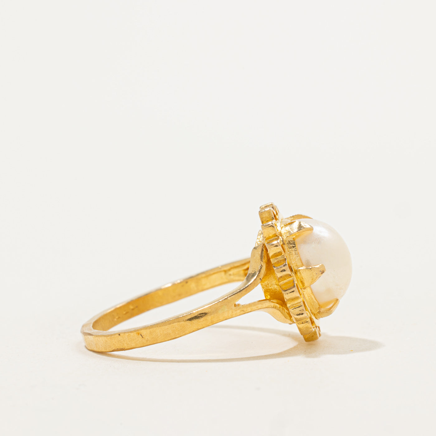 Wavy Halo Pearl Cocktail Ring | 4.34ct | SZ 8.25 |