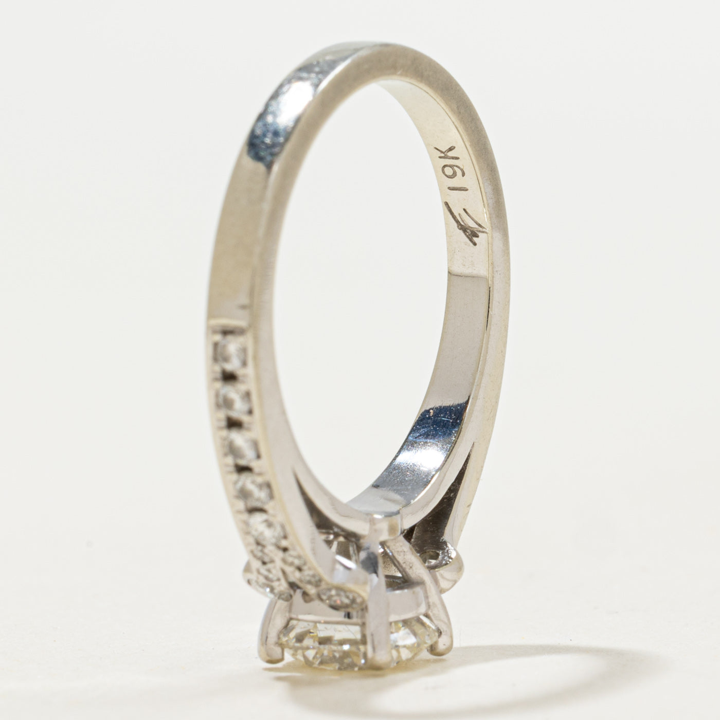 Bague de fiançailles sertie de diamants sur un anneau fendu | 1,36 ct | SI2, H | Taille 6 |