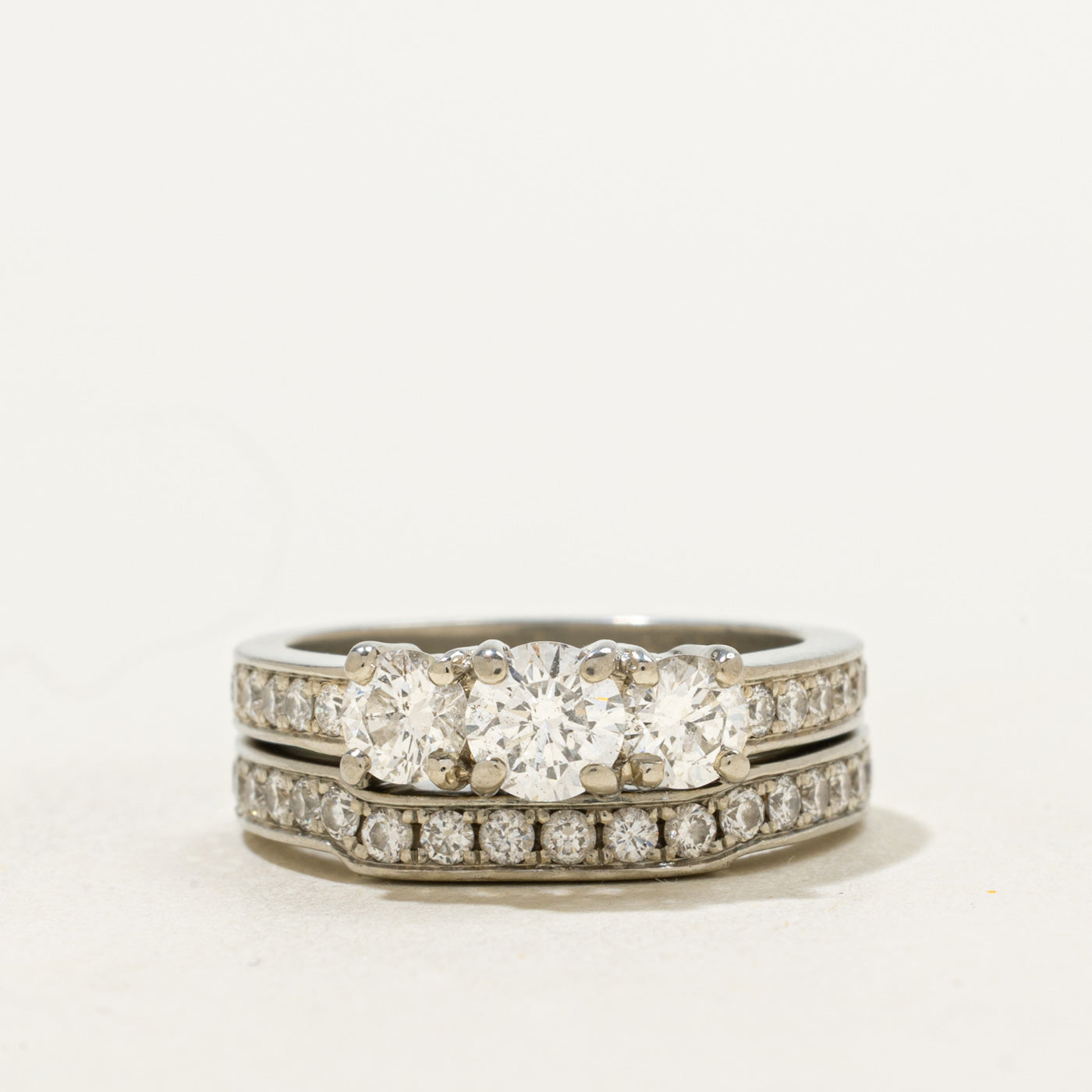 Ensemble de mariage trois diamants | 1,44 ct au total | Taille 5,5 | 