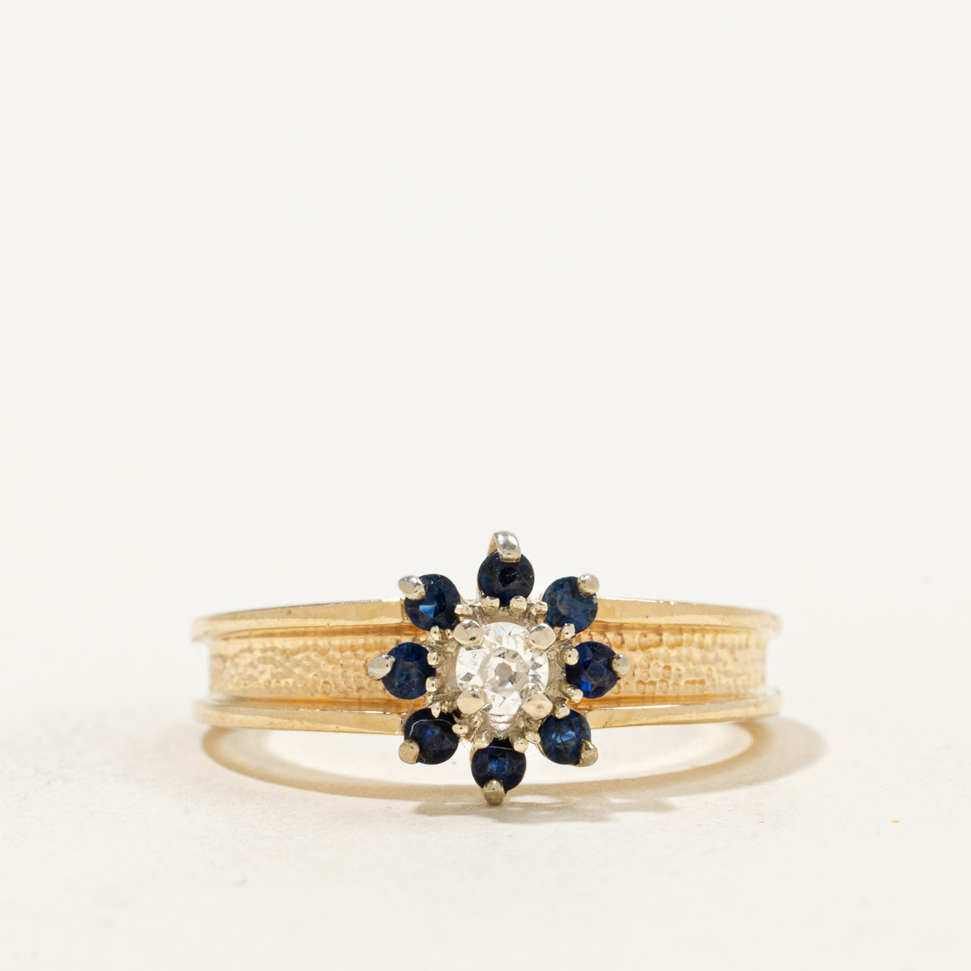 Diamond & Sapphire Flower Ring | 0.11ct, 0.50ctw | SZ 8 |