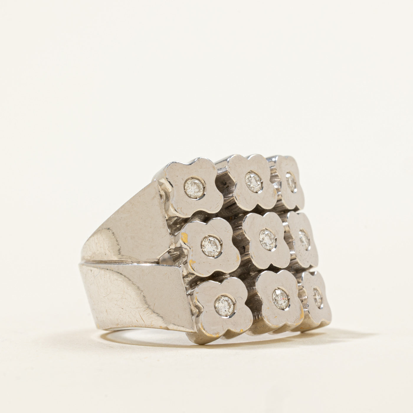 Bague fleur sertie de diamants en grille | 0,27 ct | Taille 7,5 | 