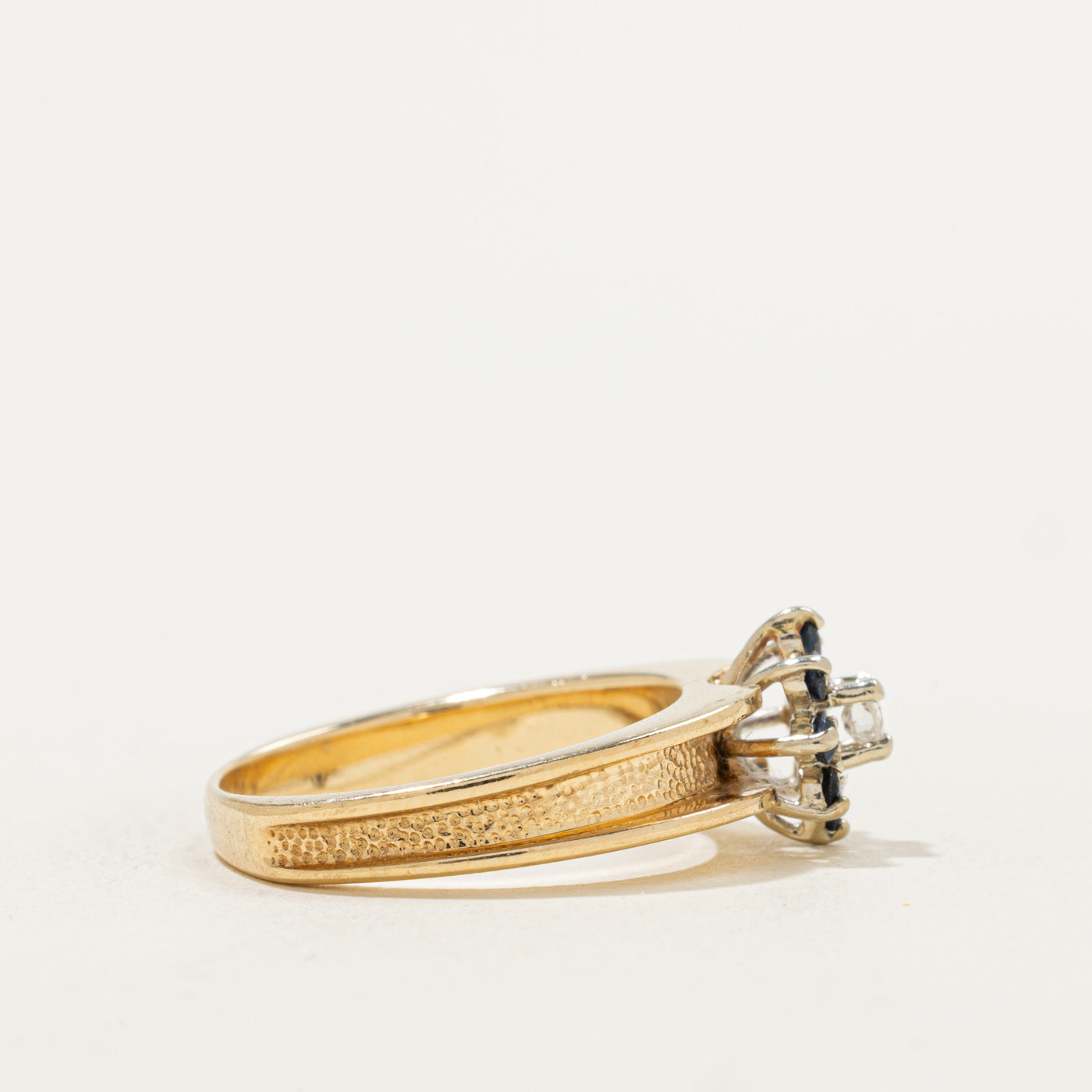 Diamond & Sapphire Flower Ring | 0.11ct, 0.50ctw | SZ 8 |