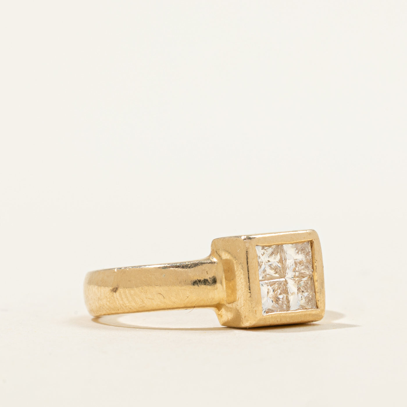 Bague à quatre diamants taille princesse | 0,56 ct au total | Taille 6 |