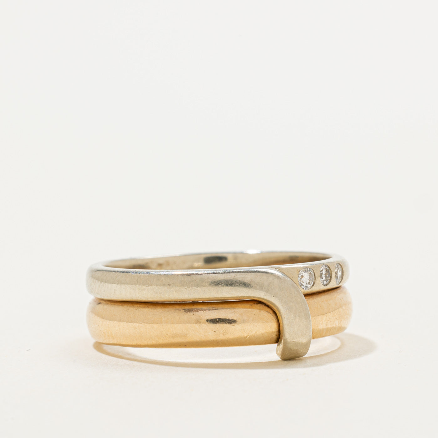 Bague sertie de diamants bicolores | 0,09 ct au total | Taille 9,75 | 