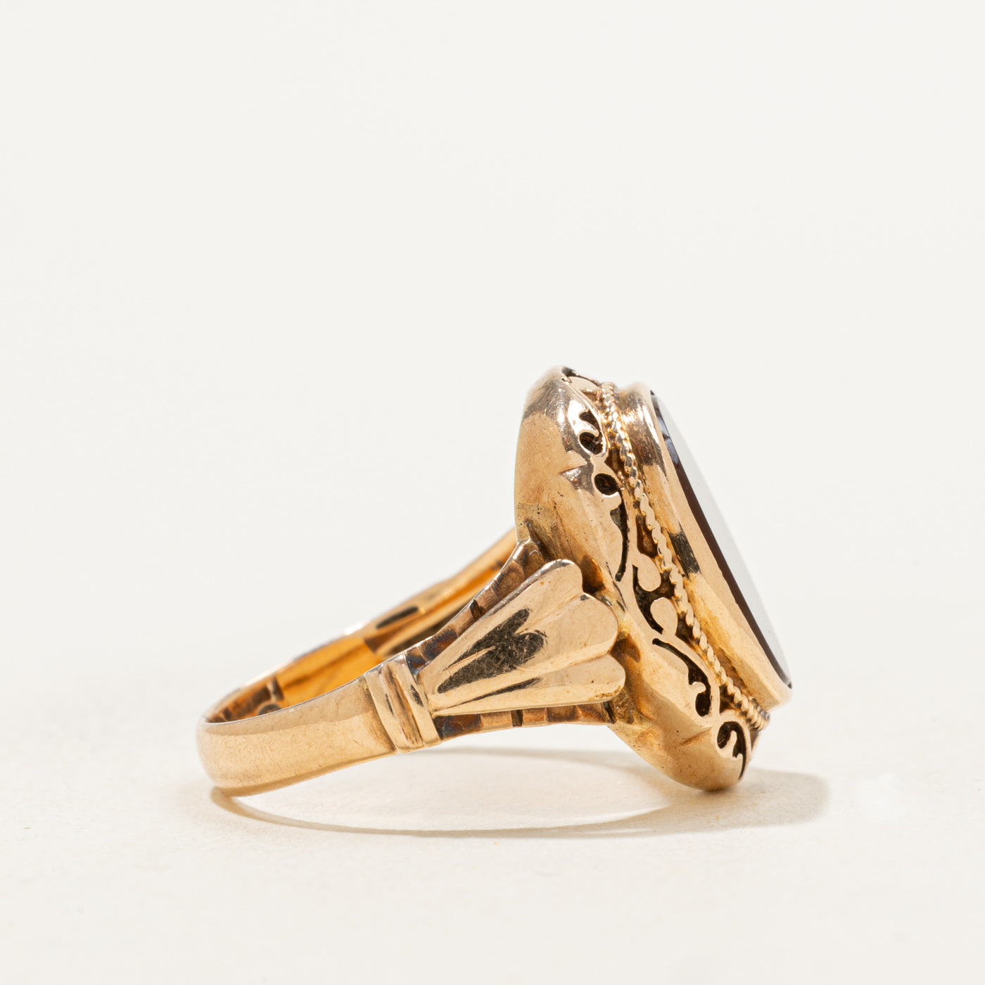 Vintage Hungarian Carnelian Cocktail Ring | 1.15ct | SZ 4.75 |