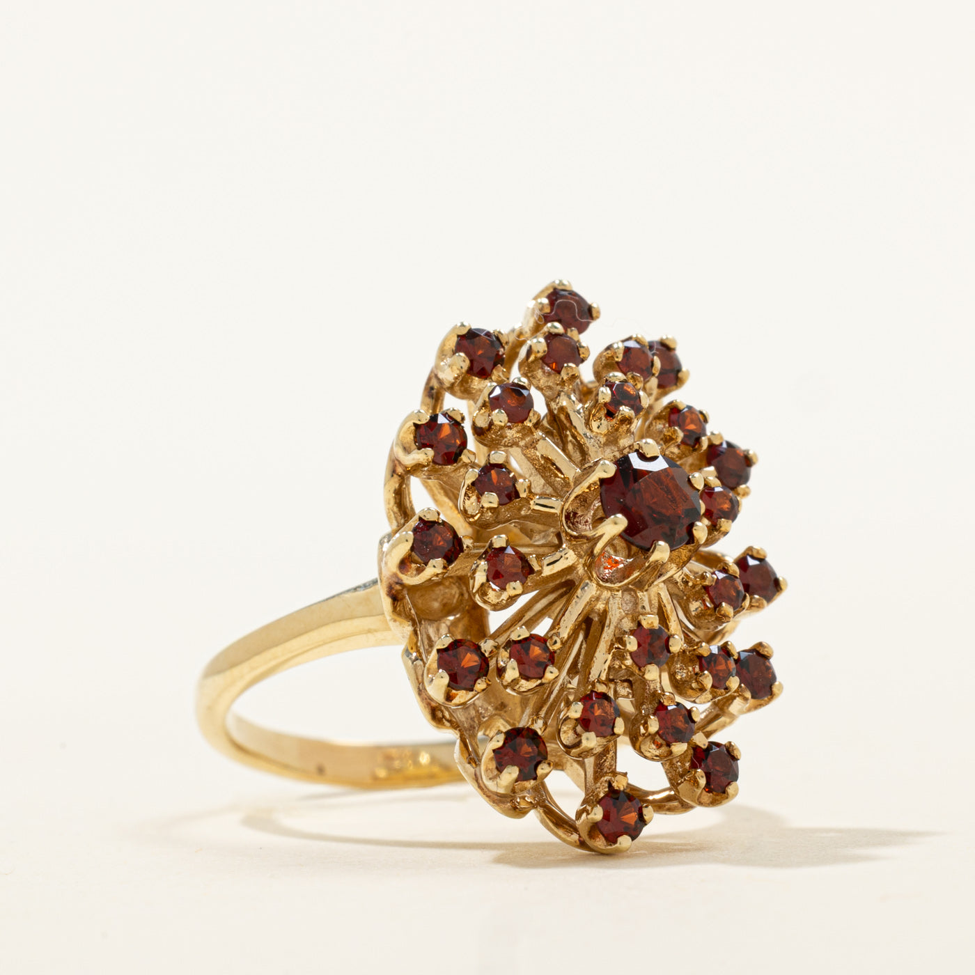 High Set Garnet Cocktail Ring | 0.92ctw | SZ 7 |