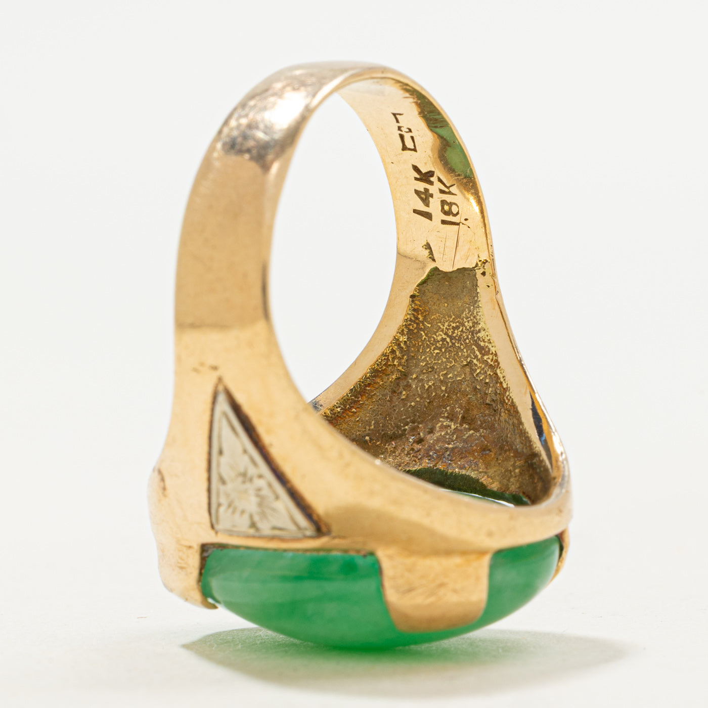 Jadeite Cocktail Ring | 18.50ct | SZ 10 |