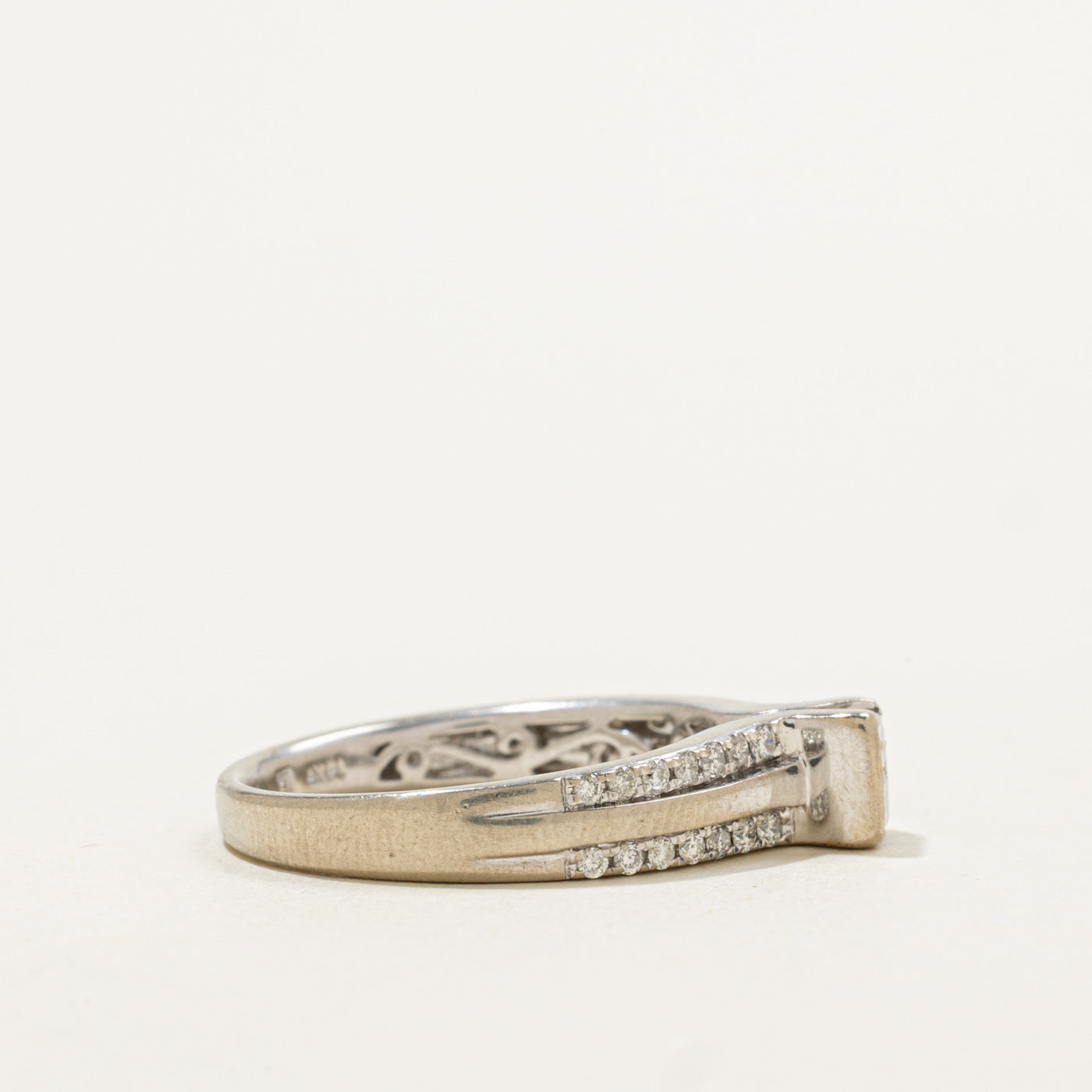 Bague de fiançailles sertie de quatre pavés | 0,57 ct | Taille 7 | 
