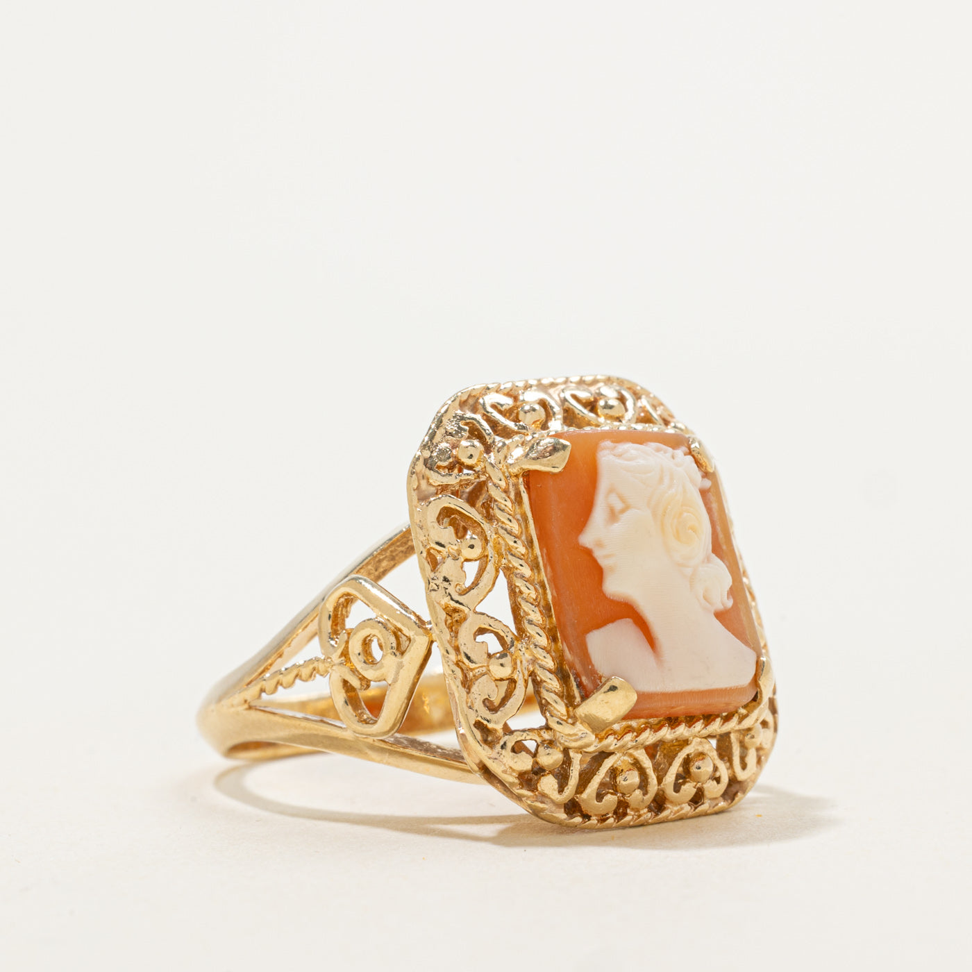 Filigree Edge Cameo Ring | SZ 8 |