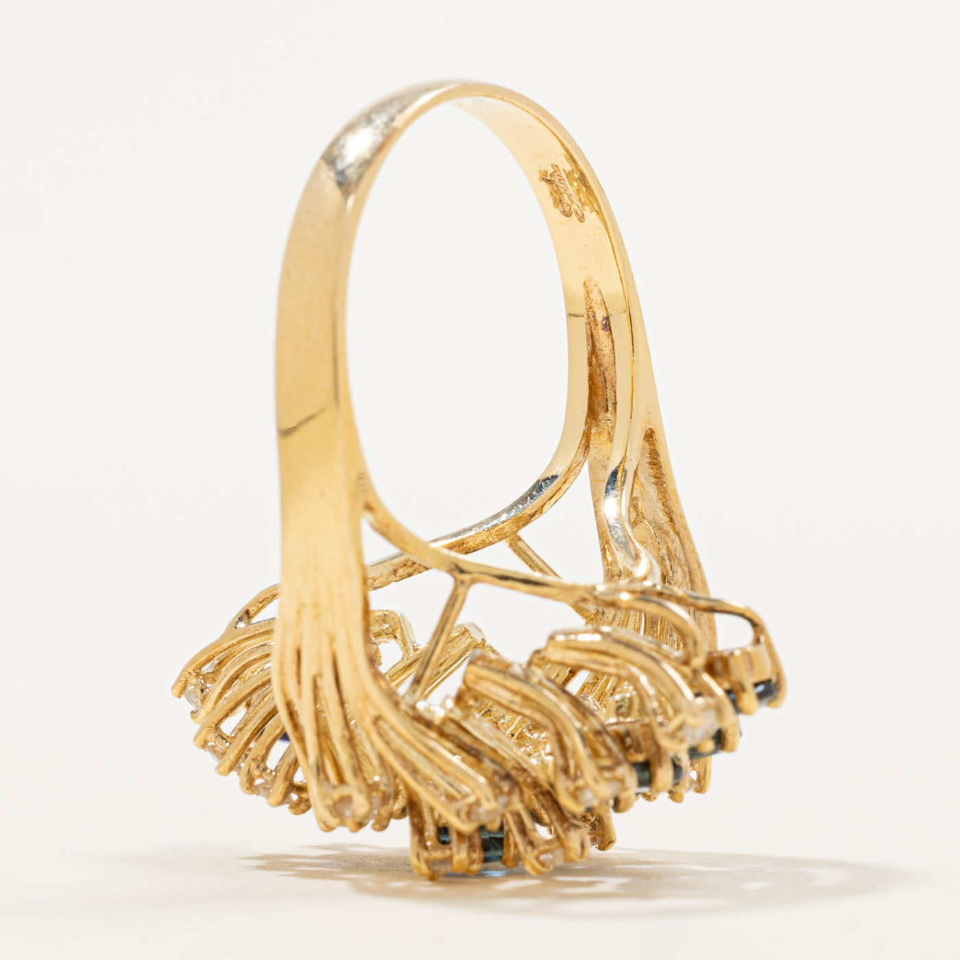 Bague cocktail en cascade de saphirs et diamants | 1,71 ct, 0,36 ct | Taille 7,25 | 