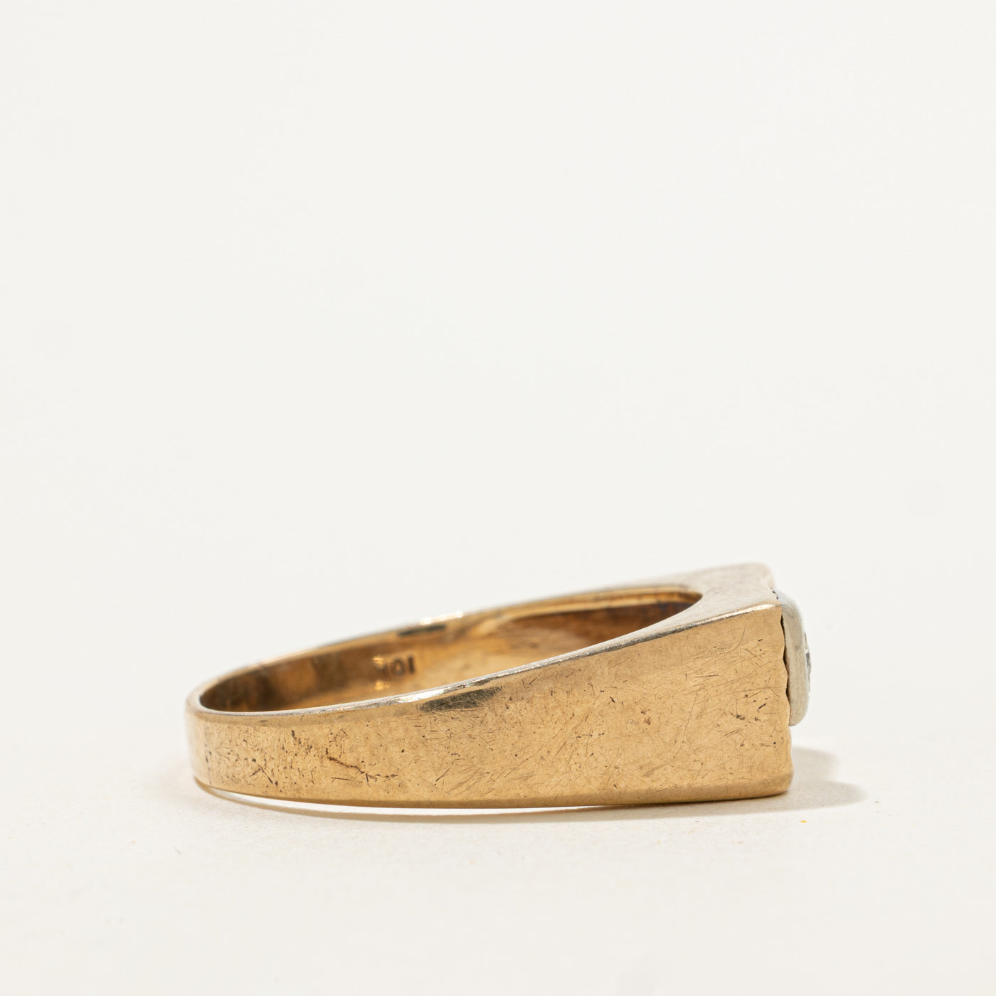 Bague chevalière solitaire texturée en diamant | 0,07 ct | Taille 12,5 | 