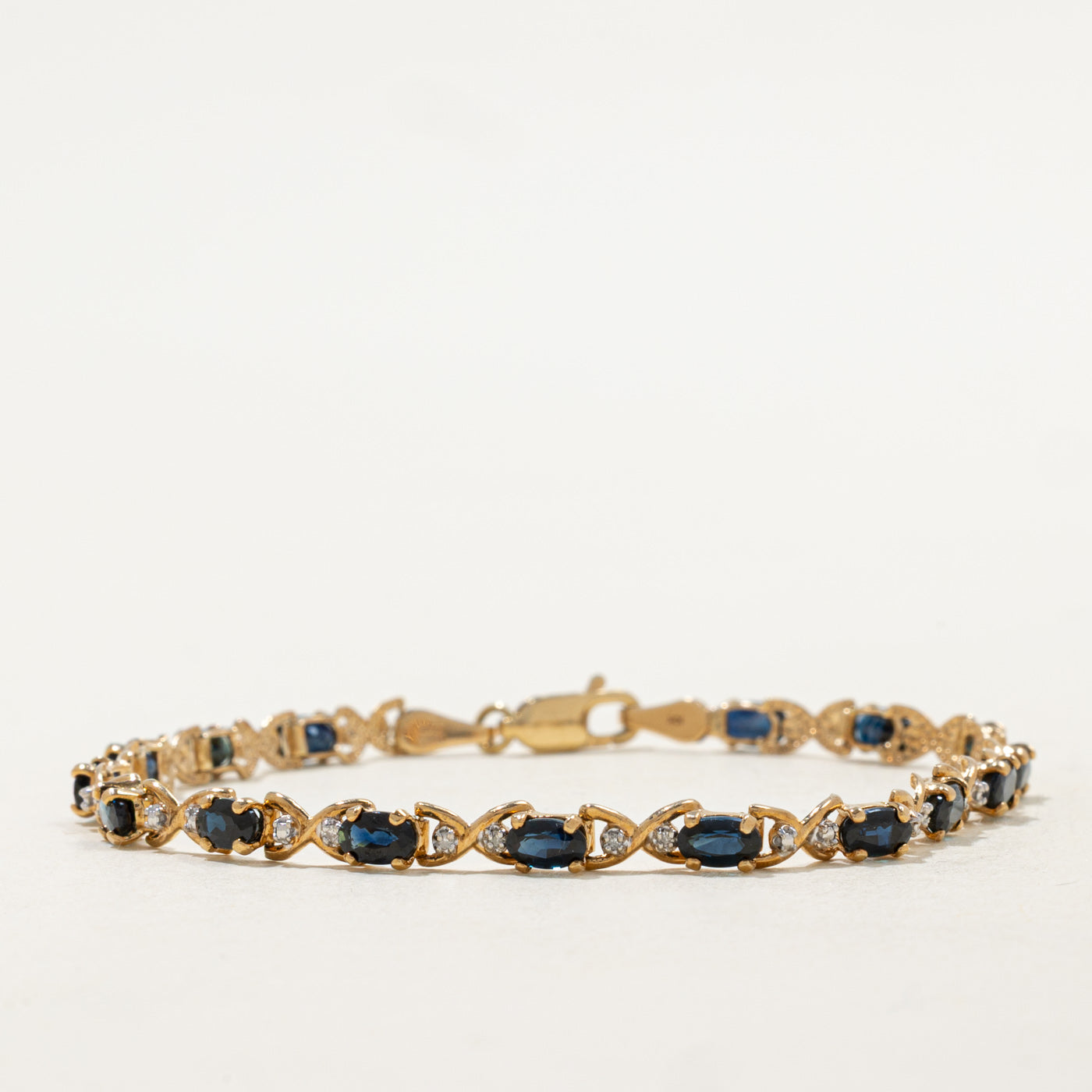 Sapphire & Diamond Bracelet | 4.00ctw, 0.02ctw | 7" |
