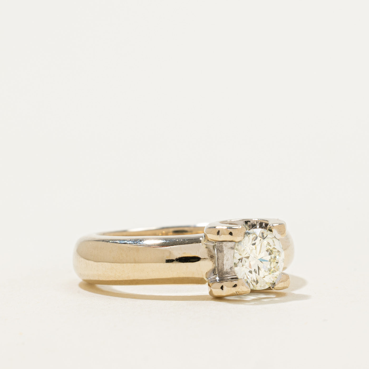 18k Round Brilliant Diamond Solitaire Ring | 0.85ct VS2 I/J | SZ 7
