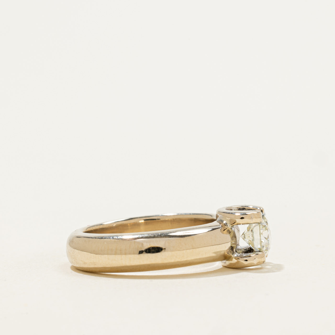 18k Round Brilliant Diamond Solitaire Ring | 0.85ct VS2 I/J | SZ 7