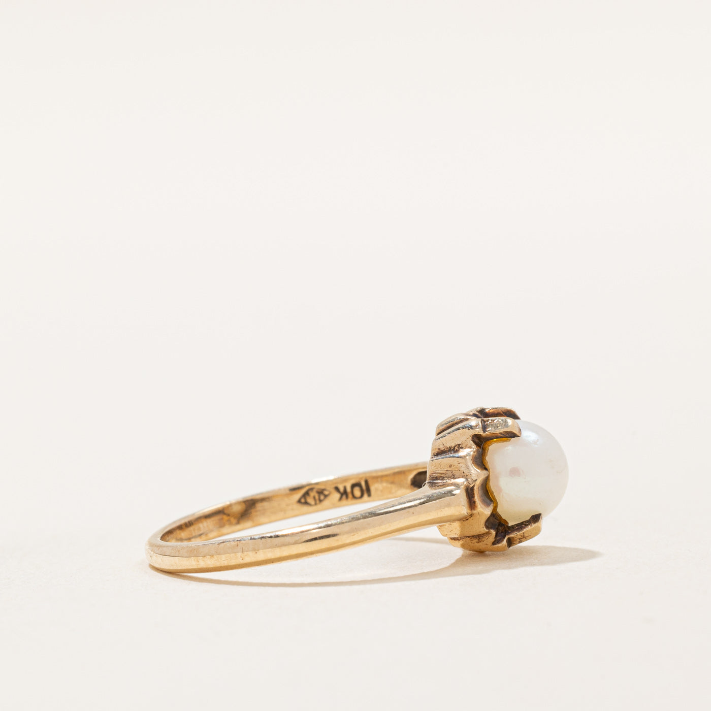 Solitaire Set Pearl Ring | 6.00mm | SZ 5 |