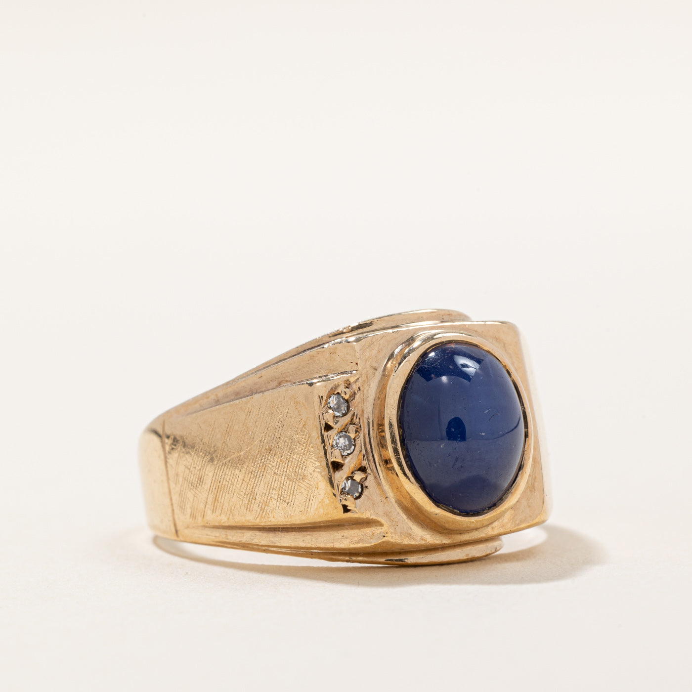 Synthetic Star Sapphire & Diamond Ring | 3.70ct, 0.03ct | SZ 11.25 |