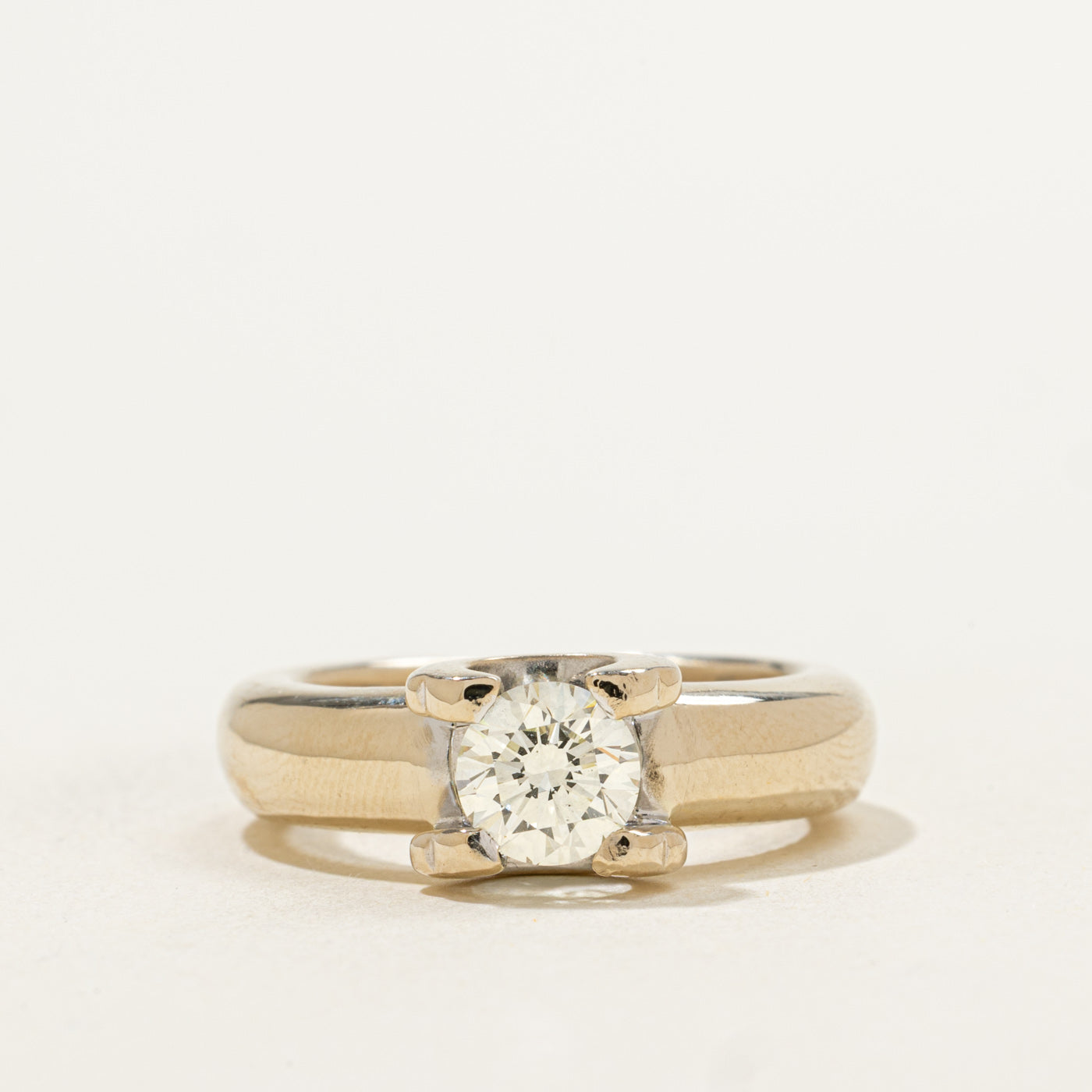 18k Round Brilliant Solitaire Diamond Chunky Ring | 0.85ct VS2 I/J | SZ 7