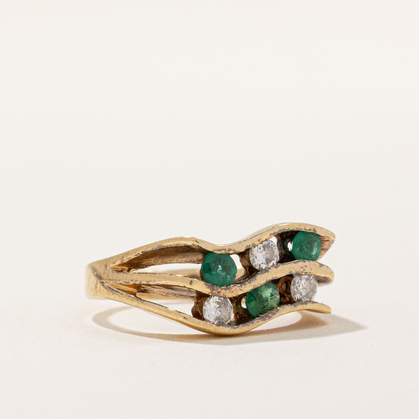 Emerald & Diamond Wave Ring | 0.27ctw, 0.15ctw | SZ 5.75 |